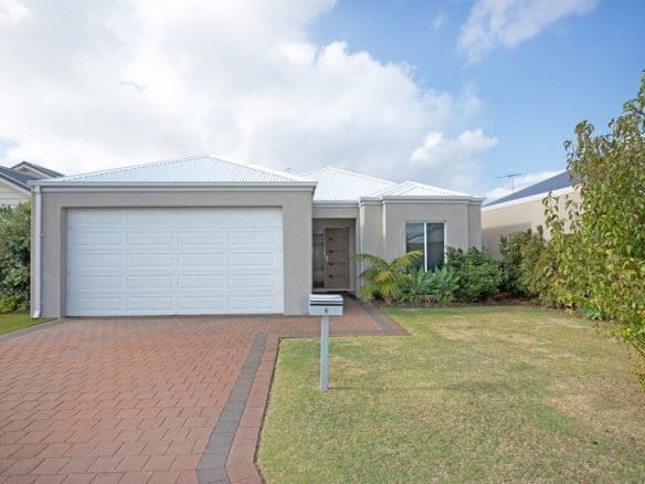 6 Butcherbird Loop Erskine Street View