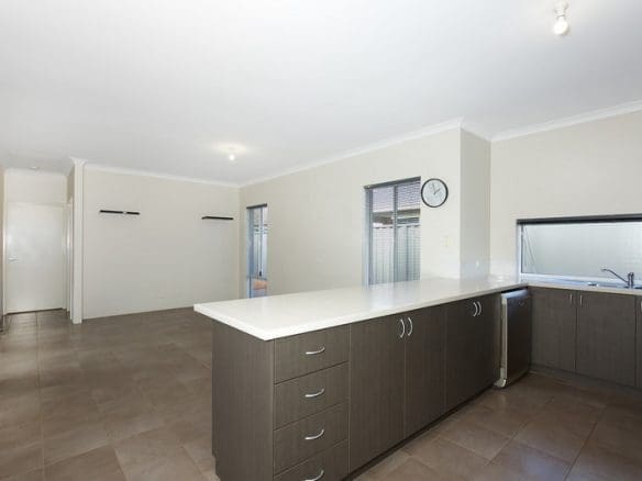 6 Butcherbird Loop Erskine Kitchen