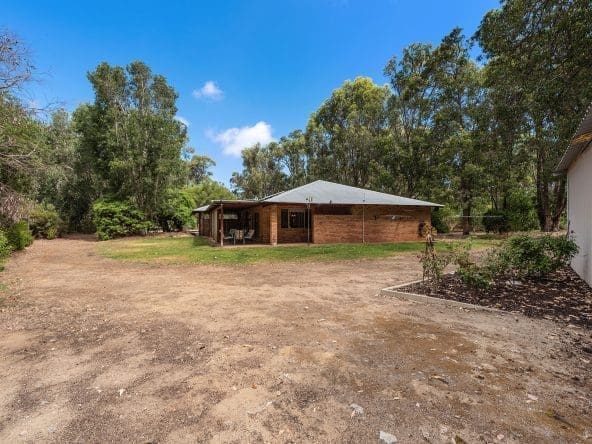 2 Bardoc Way Greenfields_39