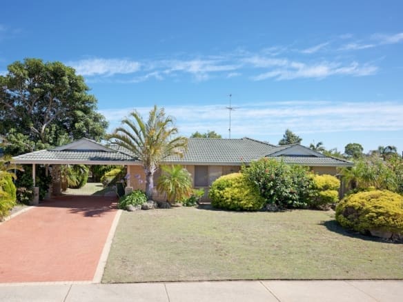 Halls Head House for sale street view of 11 Floribunda Avenue Halls Head. Listed for sale by Halls Head Real Estate